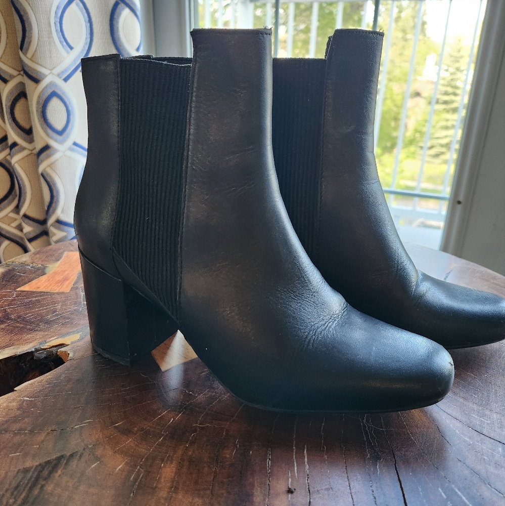 Zara Gogo boot black
